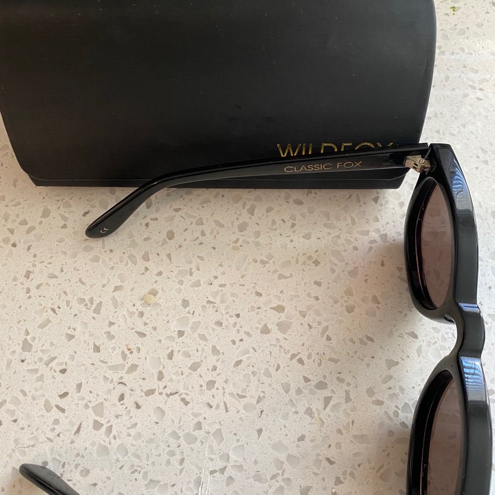 Wildfox Sunglasses - Picture 3 of 6